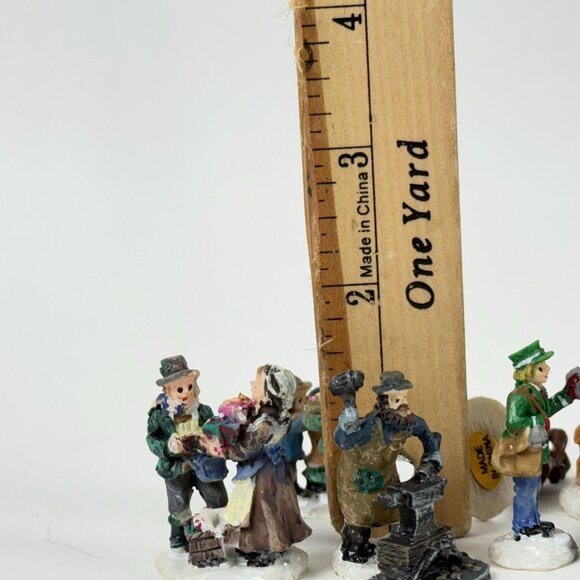 Hand-Painted Miniature Victorian Railway Figures Hobby Collectibles Set of 8 - Picture 7 of 9